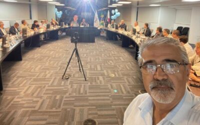 Discussões sobre carga tributária e economia marcam reunião da FIEMG